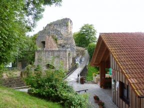 Burg und Burgstube