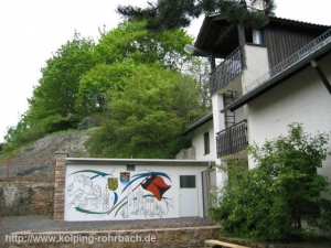 Platz Hinter dem Haus